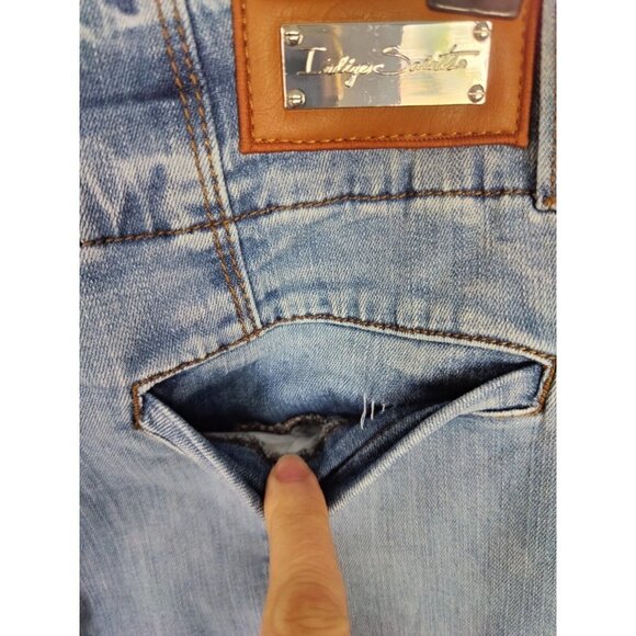 Indigo Saints Pleated Cropped High Rise Light wash Jeans (8) 29x25.5 NWT - Picture 13 of 14